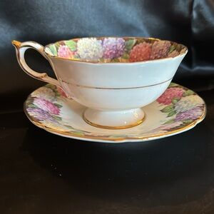 Paragon teacup & saucer Hydrangea flowers